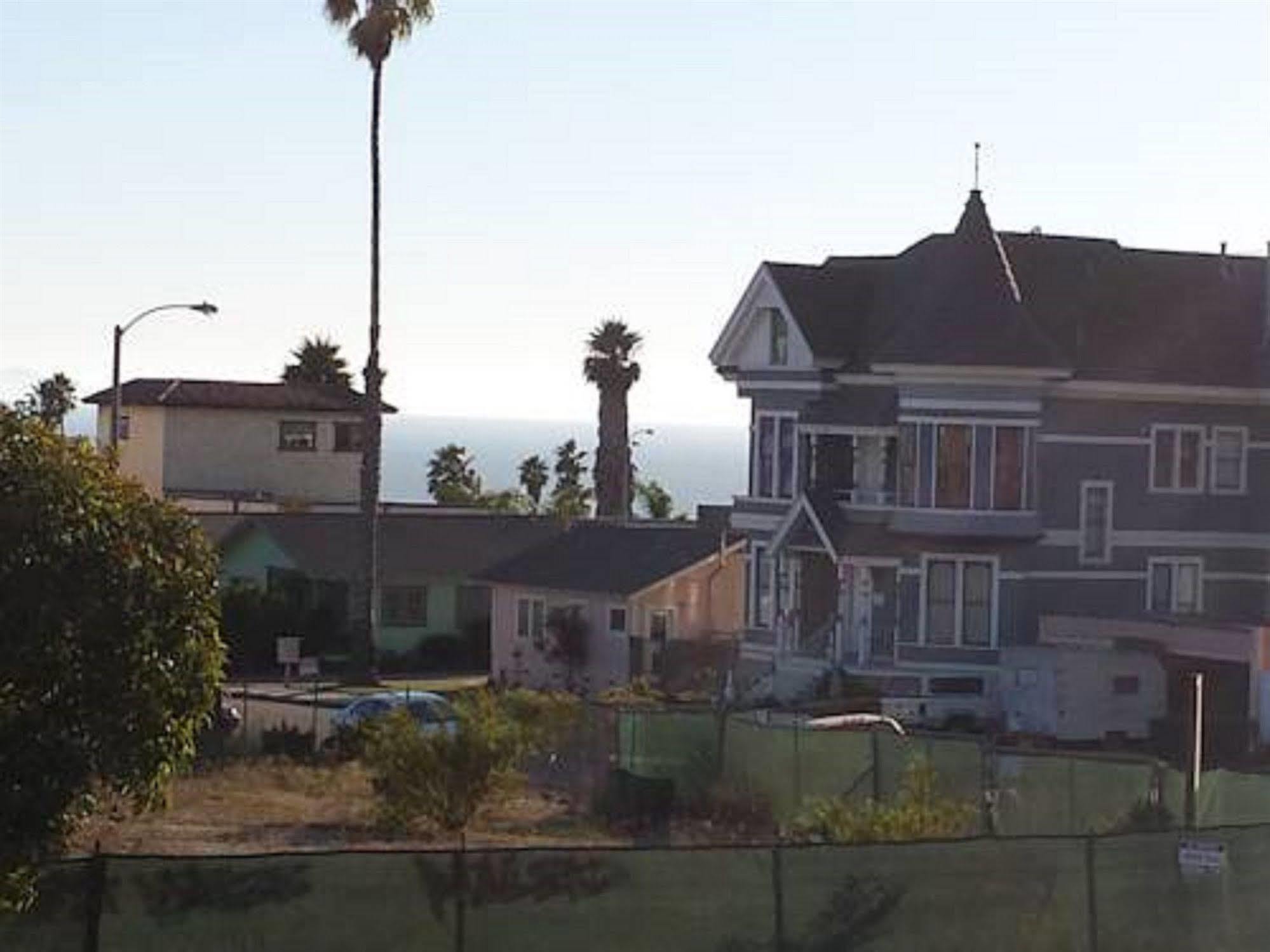 Travelers Beach Inn Ventura Exterior photo
