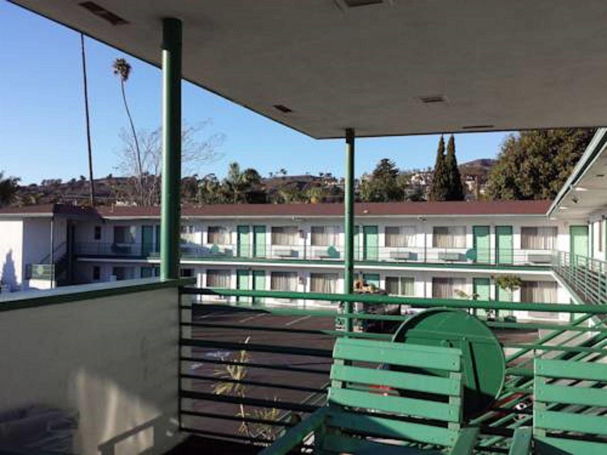 Travelers Beach Inn Ventura Exterior photo