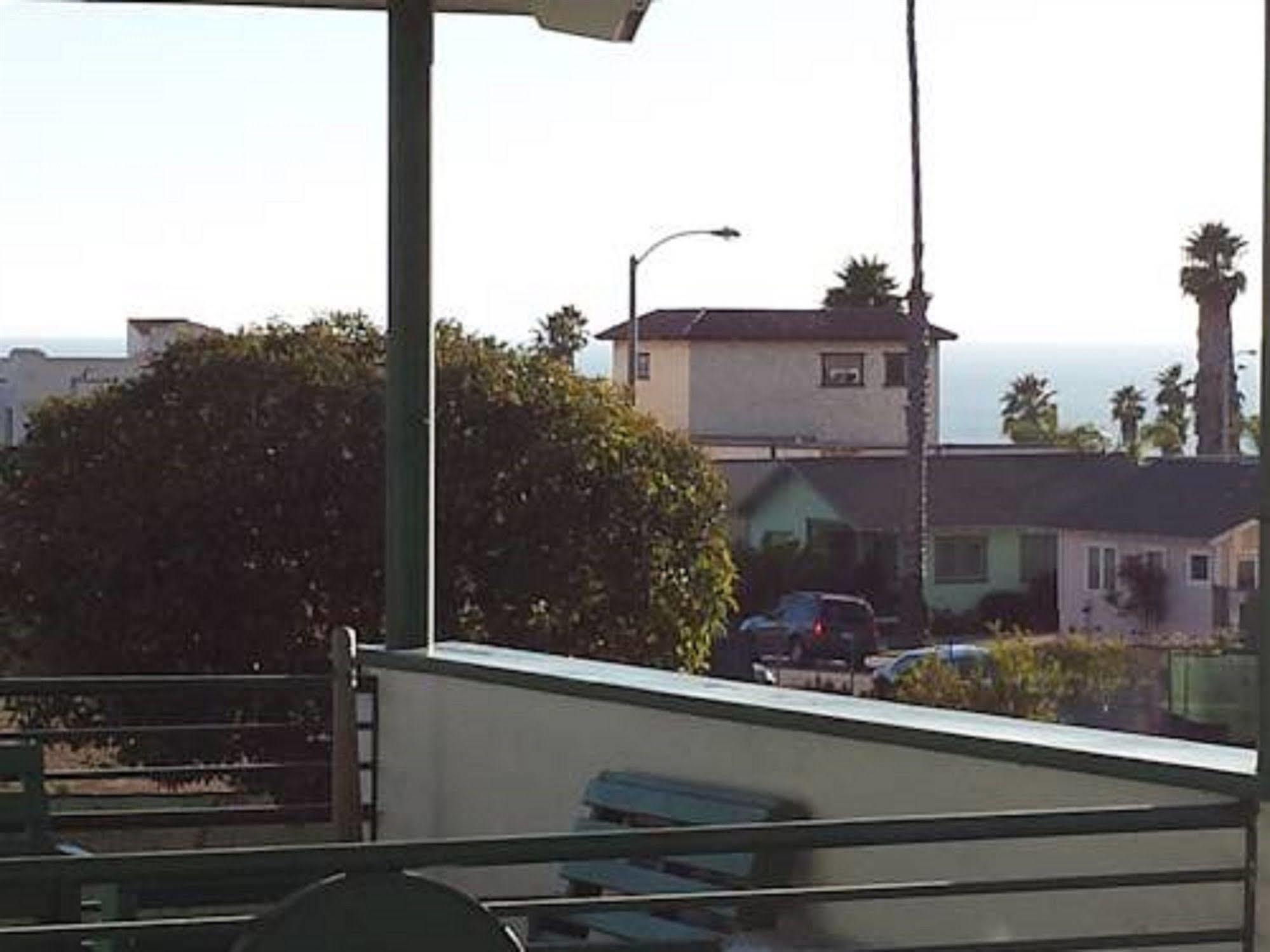 Travelers Beach Inn Ventura Exterior photo